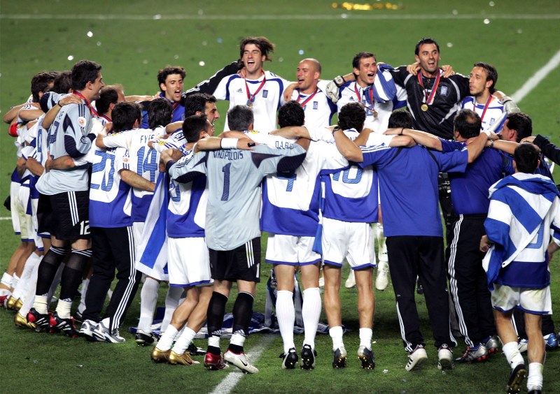 Σαν σήμερα η Ελλάδα «τρέλανε» την Ευρώπη: Το ΕΠΟΣ του Euro 2004! (photos+videos)