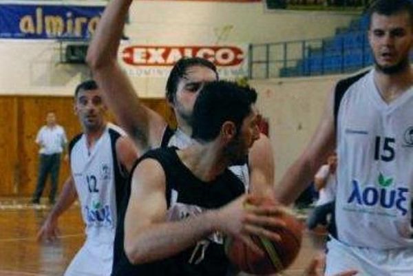 Φουτσιτζής: «Δύσκολο να κερδίσεις βασίλισσα και αυλικούς»