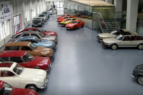Σώθηκε το μουσείο της Saab (photos+video)