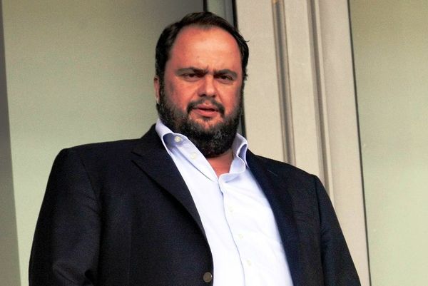 Ο ερυθρόλευκος «καπετάνιος» των τίτλων… (photos)