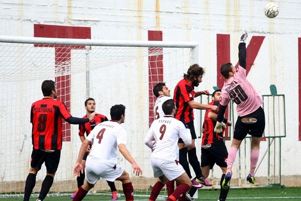 Σε απολογία τρεις στη Ζάκυνθο
