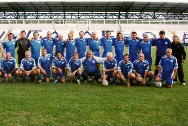 Οι παλαίμαχοι του Αιγάλεω 7-3 τη Θήβα