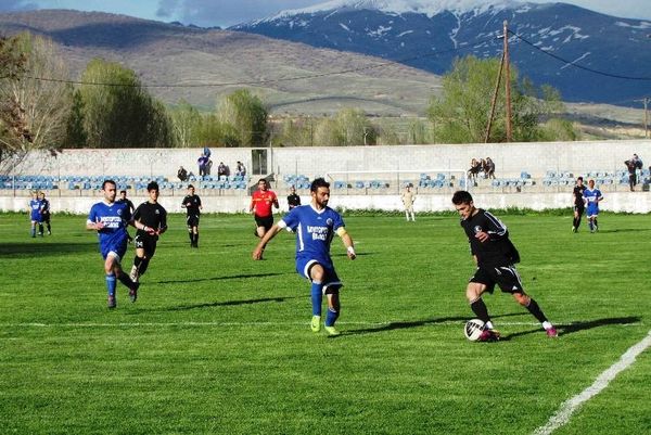Ακρίτας Αχλάδας-Γρεβενά Αεράτα 3-2