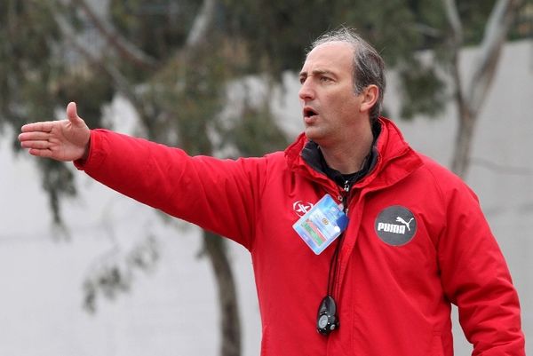 Επιθυμία για παραμονή Δέδε στον Ηλυσιακό