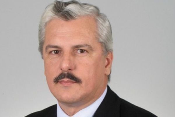 Ταμήλος: «Ανακοινώνεται η παραμονή του Κακλαμάνου»