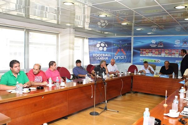Football League: Καμία απόφαση για Ολυμπιακό Βόλου, Καβάλα, Ηρακλή!