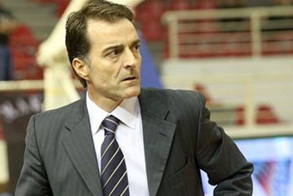 Περιστέρι: Αμφίβολος ο Πέτρουλας
