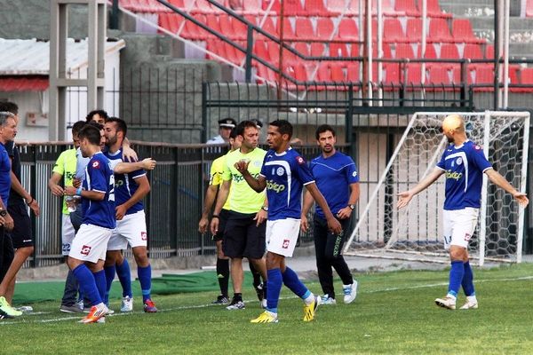 Εύκολο απόγευμα για Καλλονή