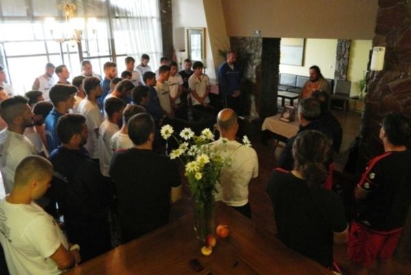 Εργοτέλης: Μνημόσυνο σε Χερσόνησο και… Νάουσα