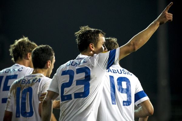 8ος Όμιλος: Χέρι-χέρι Σλόβαν και Σεβίλλη!