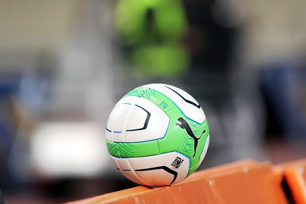 ΕΠΣΑ: Μόνος πρώτος ο Πανερυθραϊκός