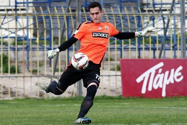 Φωστήρας: Μέσα και ο Γιαννιώτης