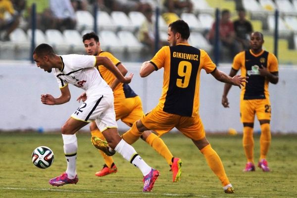 Λύγισε η ΑΕ Λεμεσού, 2-1 από Τότεναμ
