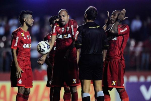 Brasileiro: Στραβοπάτημα για Σάο Πάολο (videos)