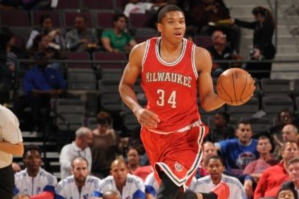 NBA: Νέα θετική εμφάνιση για Αντετοκούνμπο (videos)