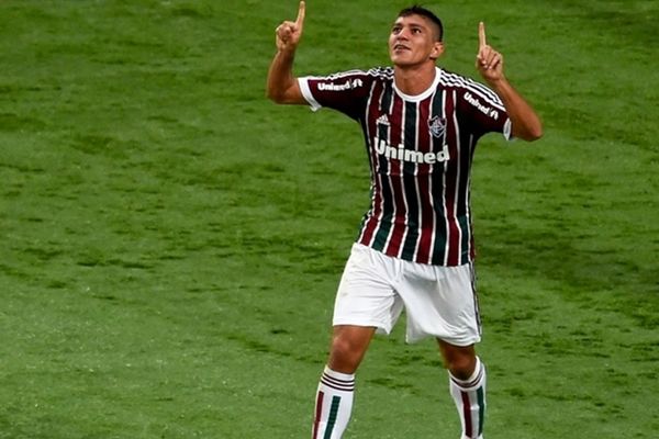Brasileiro: «Σπρώχνει» η Φλουμινένσε (videos)