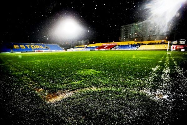 Εστορίλ – Αϊντχόφεν 3-2 (διακοπή)