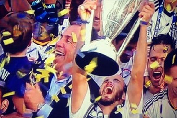 MLS: Πρωταθλητές οι Γκάλαξι, έκτος τίτλος για Ντόνοβαν (videos+photos)
