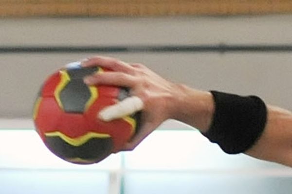 Α1 Χάντμπολ Ανδρών: «Διπλό» στη Δράμα για Αναγέννηση