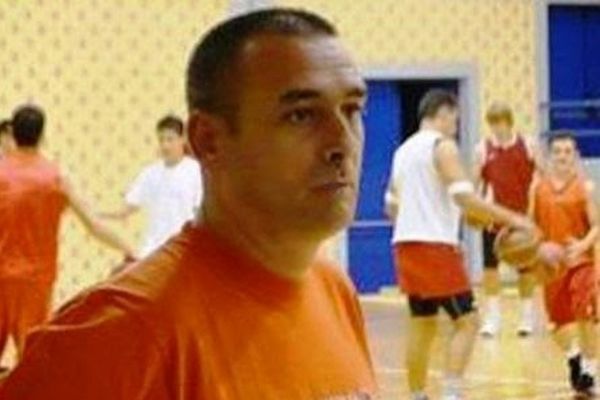 Πεύκη: Θάνος αντί Μποζίκα
