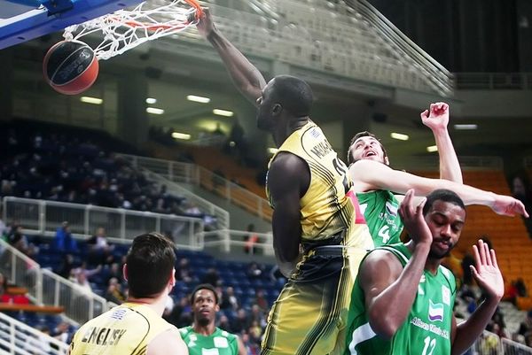 ΑΕΚ: Τα… καλύτερα καρφώματα του Μπονσού (video)