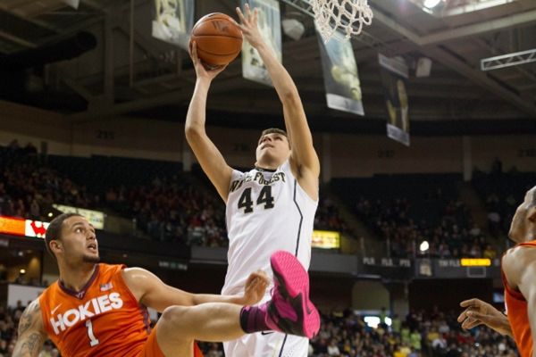 NCAA: Νίκη για Μήτογλου και Τσαλμπούρη (videos)