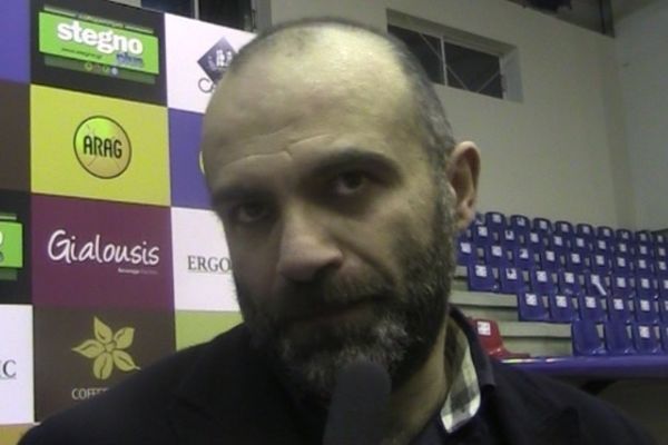 Χατζηκυριακίδης: «Τα παιδιά της διπλανής πόρτας» (videos)