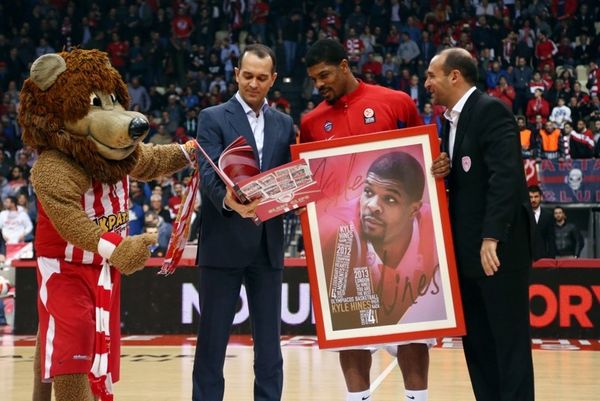 Onsports TV: Τιμήθηκε ο Χάινς (videos+photos)