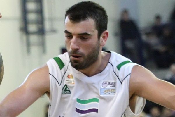Ζάρας: «Πλέι οφ και να ανέβω επίπεδο» (video)