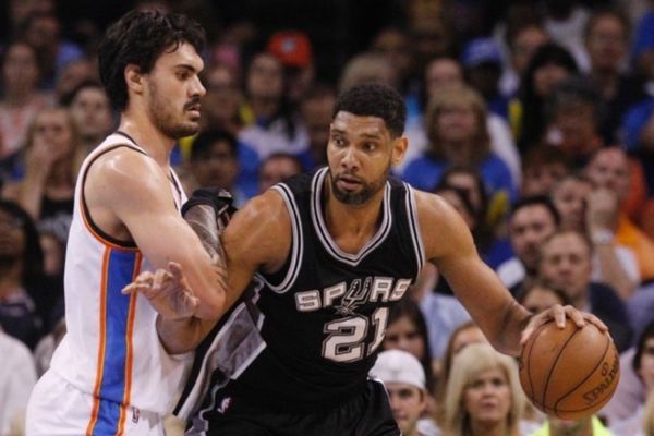 NBA: Ισοπεδωτικοί Σπερς και οκτάδα για Πέλικανς (videos)