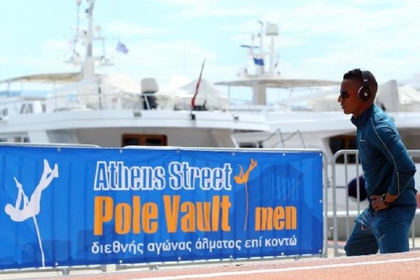 3ο Athens Street Pole Vault: Στην πλατεία Συντάγματος
