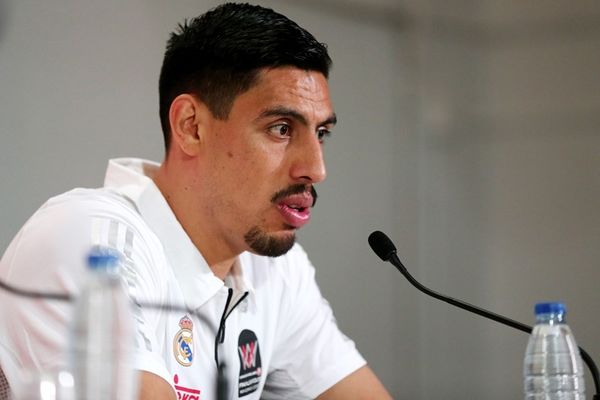 Αγιόν: «Το τέλειο παιχνίδι με Ολυμπιακό»