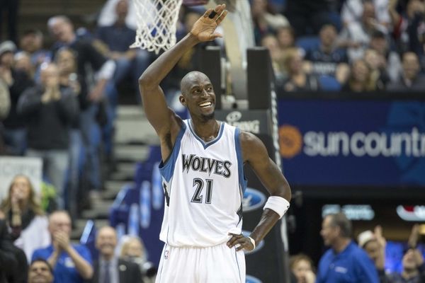 Happy birthday Mr. Basketball (photos&videos)