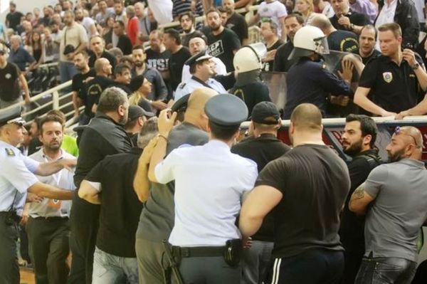 Χαμός στον τελικό του Χάντμπολ! (video)