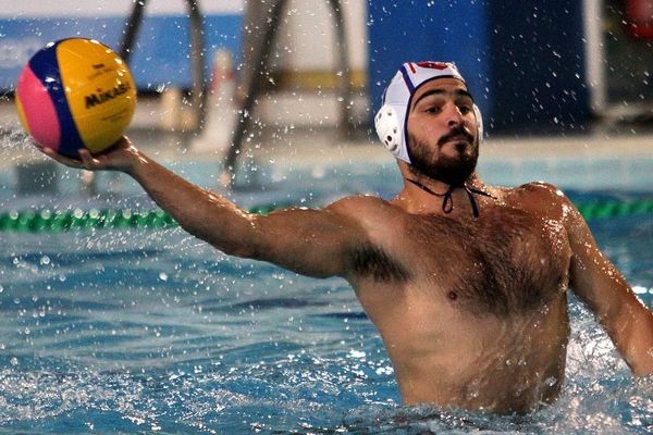 Στη Βουλιαγμένη ο Παπαδόγκωνας