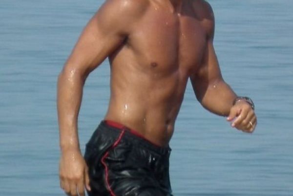 H πρώτη εμφάνιση του star μετά τον τραγικό θάνατο της συζύγου του