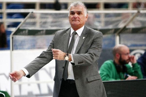 Μαρκόπουλος: «Να νικάμε όχι να λέμε ότι είμαστε καλή ομάδα»