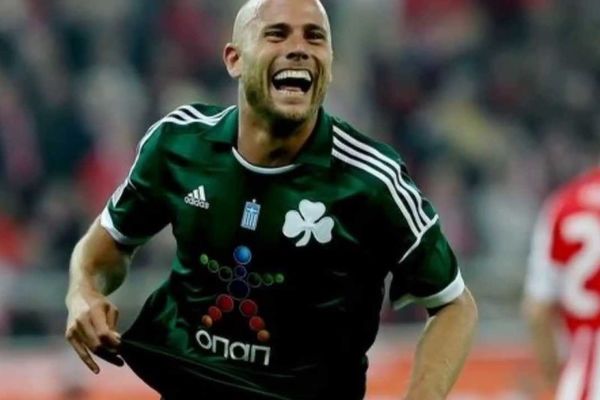 «Κρέμασε» τα παπούτσια του ο Φιγκερόα! (video)