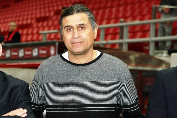 Κεραυνοί Βαμβακούλα: «Έκαναν τα αγάλματα και τρώγαμε γκολ»!