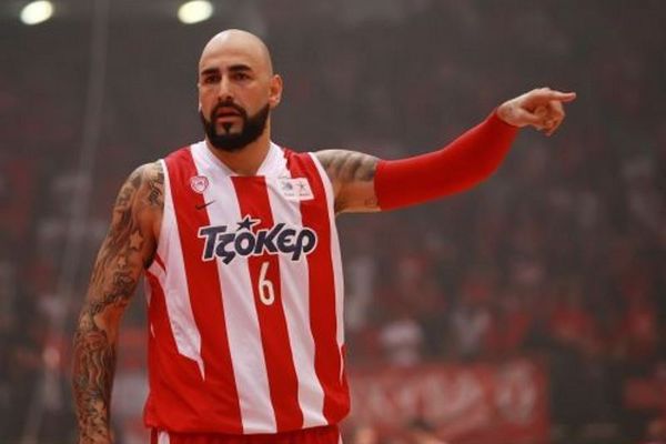 Ζητά αποζημίωση ο Άντιτς!