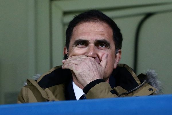 Μποροβήλος: «Καταστροφή για το ποδόσφαιρο να μην ξεκινήσουν τα playoff»