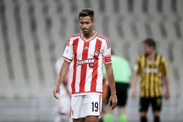 Επίθεση… αγάπης σε Φουστέρ! (photos)