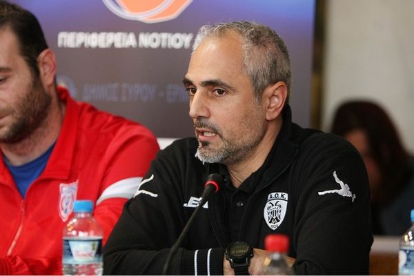 Ελλάδα: Τέλος ο Καλμαζίδης