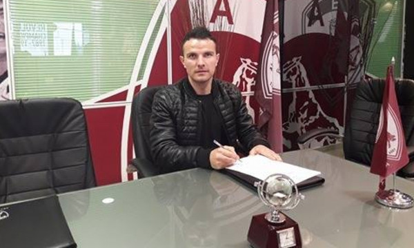 ΑΕΛ: Στα «βυσσινί» ο Αγκάνοβιτς
