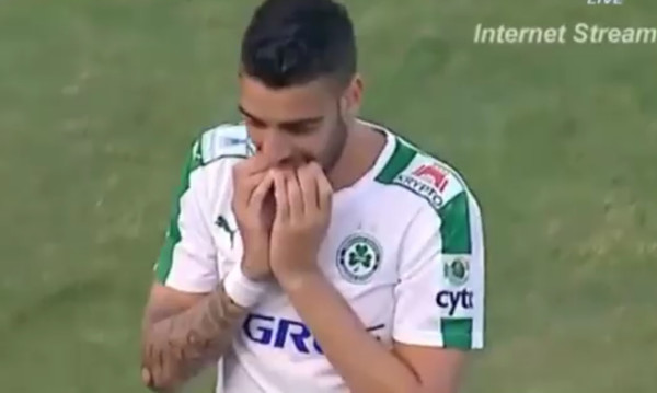 Σκηνικό πολέμου στο Ομόνοια-ΑΠΟΕΛ! Διακοπή στο ΓΣΠ