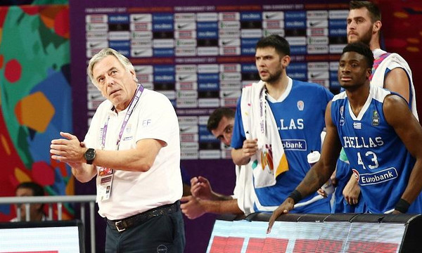 Μίσσας: «Θα πρέπει να αρχίσουν να διαβάζουν ιστορία»!