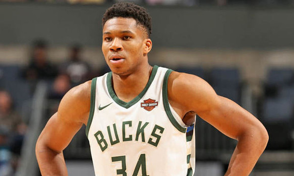 NBA: Τα… όργια Αντετοκούνμπο με Σπερς (video)