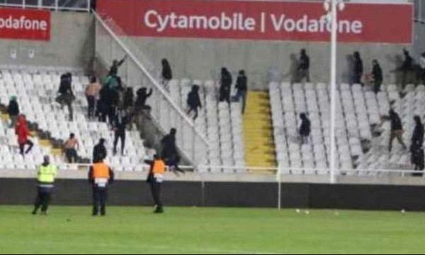 Σοβαρά επεισόδια και πολύ ξύλο στο Ομόνοια-ΑΠΟΕΛ! (pics, vid)