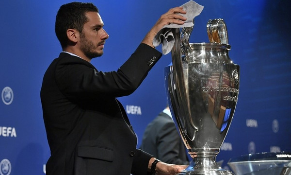 Champions League: Κληρώνει ματσάρες στους «16»