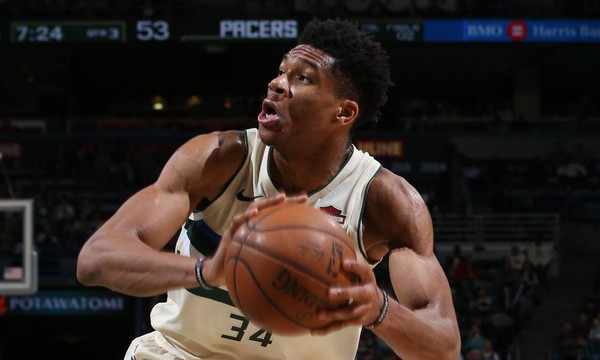 NBA: «Διπλός» Αντετοκούνμπο, τέταρτη σερί ήττα οι Μπακς (photos+video)